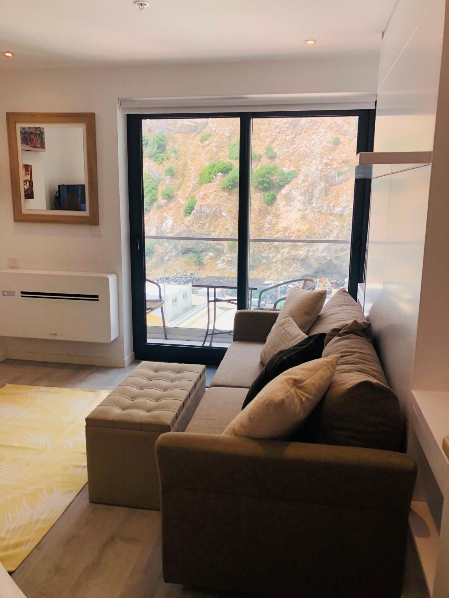 Cp High Floor Luxury Studio Sleeps 3 ジブラルタル エクステリア 写真